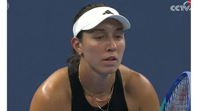 爆冷!网球强队意外出局震惊全场 爆冷!网球强队意外出局震惊全场