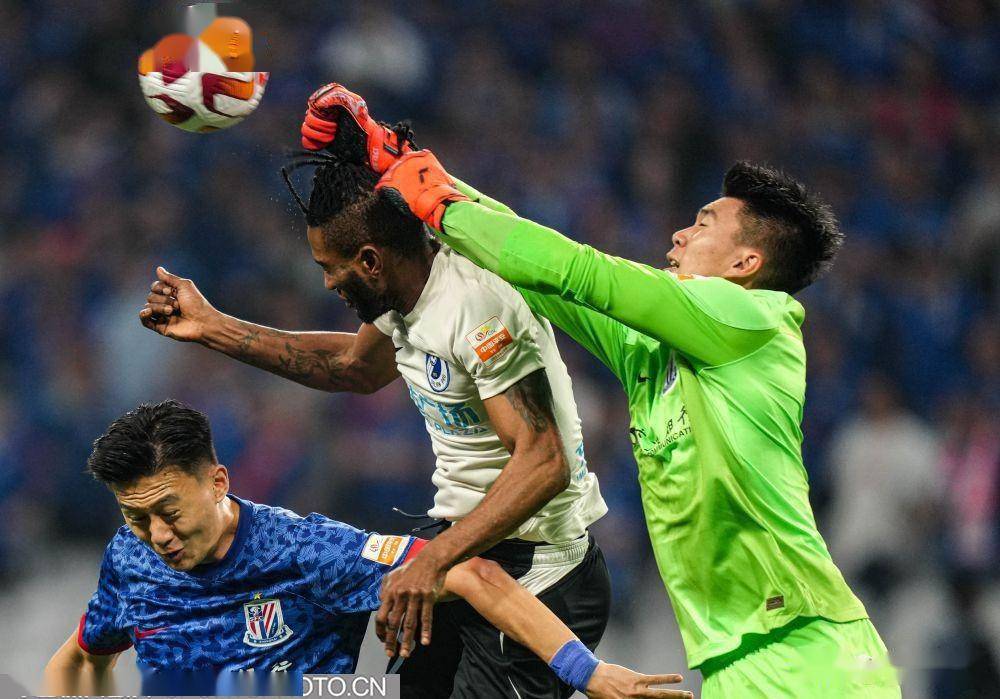 申花主场大胜延边富德,止住颓势 申花主场大胜延边富德,止住颓势