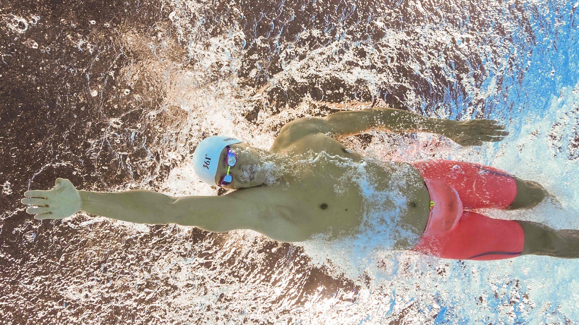 欧战夜的马赛奇迹，迪亚斯一剑封喉，终结苏格兰魔咒